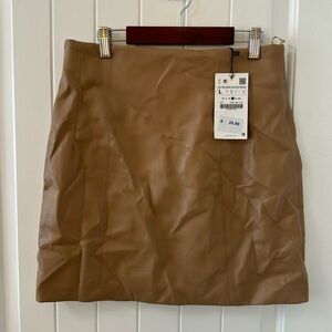 NWT Zara Pleather Mini Skirt Size L
